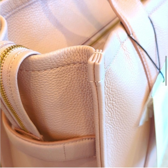 🤍New Large “The Tote Bag” by Marc Jacobs Rose Tote (Sold Out) - Picture 10 of 16